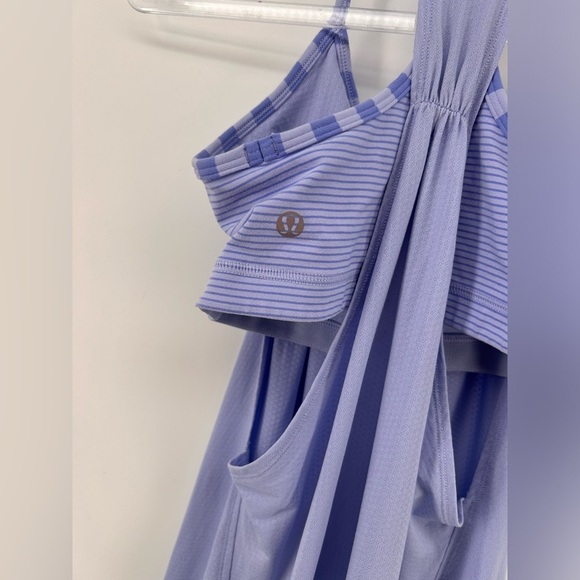 Lululemon No Limits Tank Top Size 6 Bra Support Light Blue Racerback Logo - Picture 4 of 5